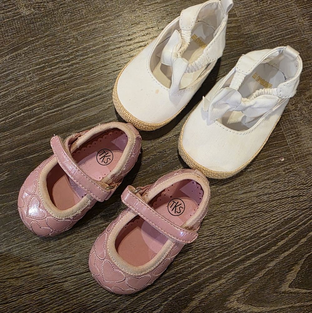 Lot of Baby Girl Shoes Size 2 3 Sandals Dress shoes White Pink